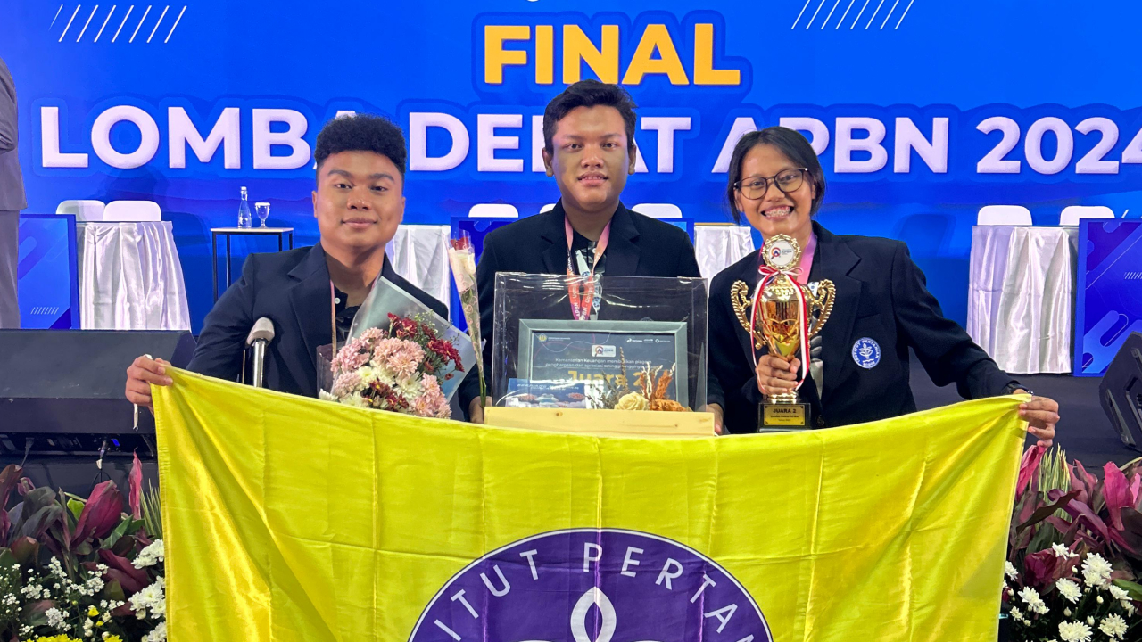 Mahasiswa FEM IPB Raih Juara 2 Lomba Debat APBN 2024